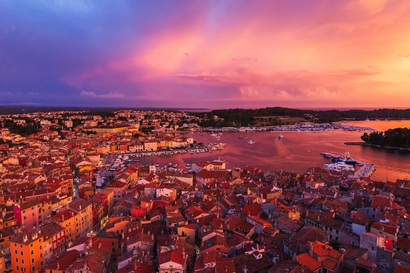 Best Time to Visit Rovinj — Weather by Month & Local Tips