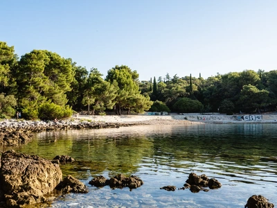 Secluded cove at Škaraba