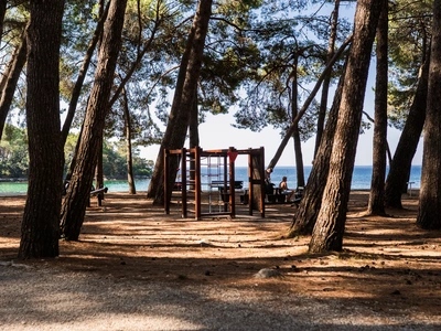 Area fitness all’aperto tra i pini di Cuvi
