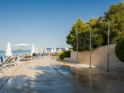 Morning on the beach promenade