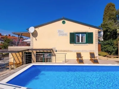 Rovinj | Privates Refugium, nur wenige Minuten vom Meer entfernt.