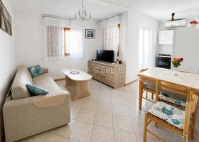 Rovinj | Einzimmerwohnung. Ruhe. Parkplatz. Abstellraum.