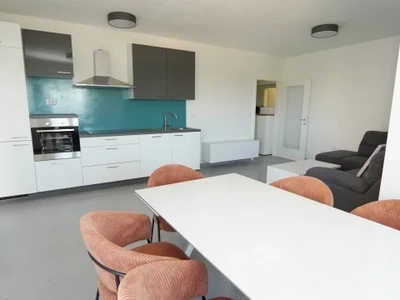 Rovinj | Eenkamerappartement. Rustige ligging. Parkeerplaats. Bergruimte.
