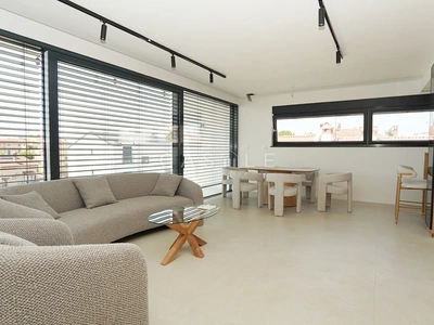 Nuova costruzione | Appartamento, garage e Rovigno. Tutto all'indirizzo giusto.