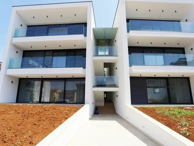 Nuova costruzione | Appartamento, garage e Rovigno. Tutto all'indirizzo giusto.