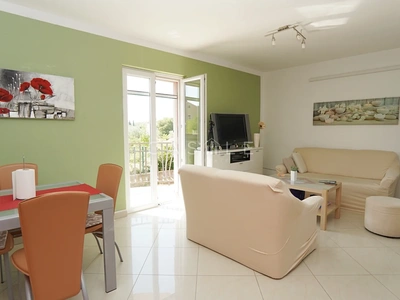 Rovinjsko Selo | Ground-Floor Apartment with Courtyard and 3 Parking Spaces