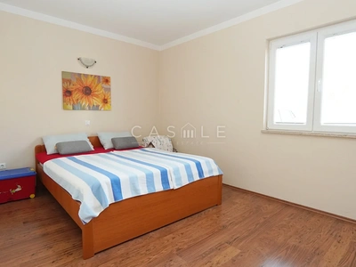 Rovinjsko Selo | Ground-Floor Apartment with Courtyard and 3 Parking Spaces