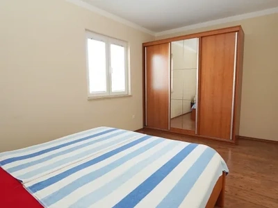 Rovinjsko Selo | Ground-Floor Apartment with Courtyard and 3 Parking Spaces