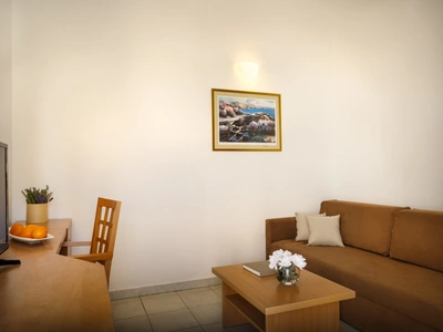 Maistra Select Amarin Resort