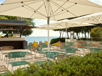 Maistra Select Amarin Resort